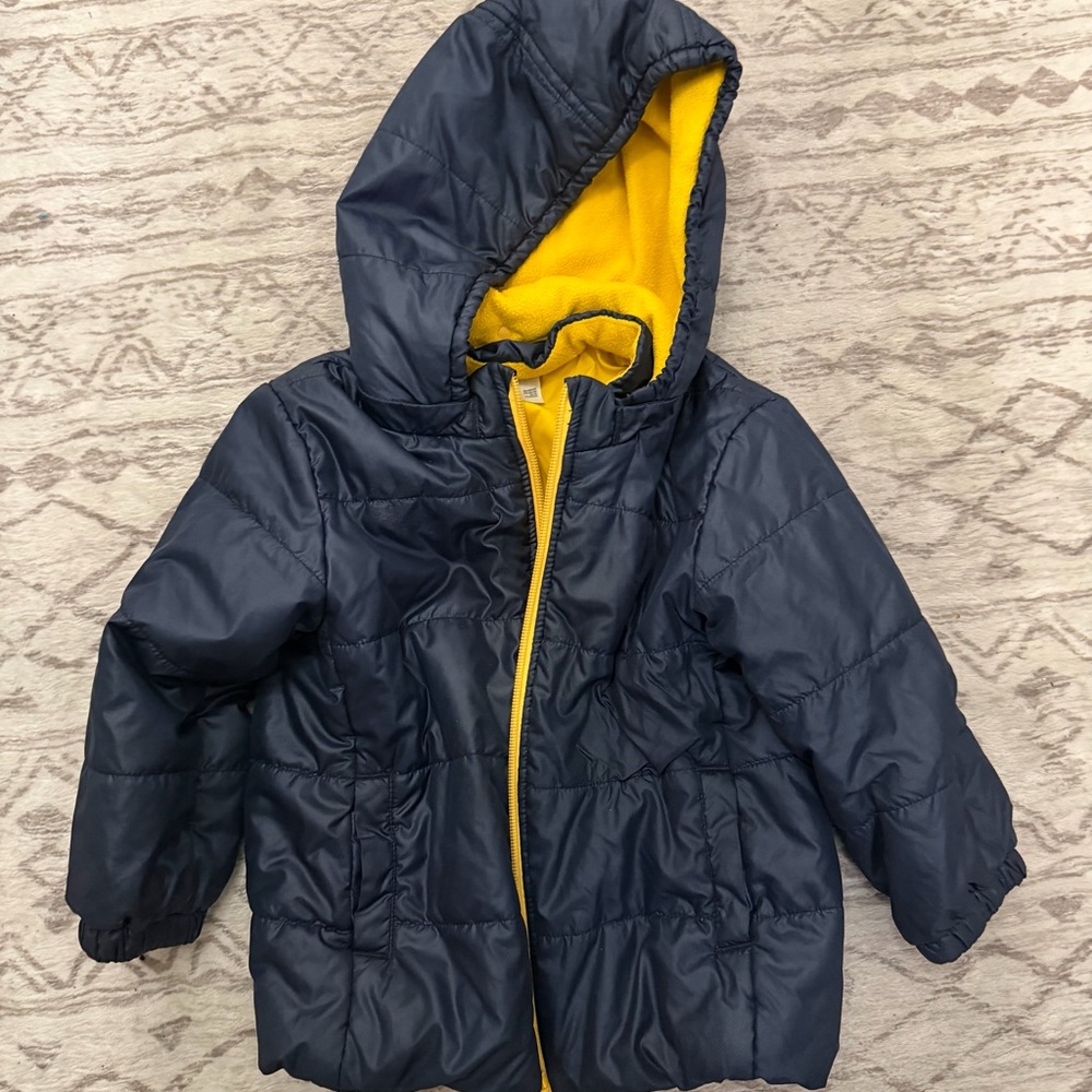 Uniqlo Kids Puffer Jacket in Navy and Yellow